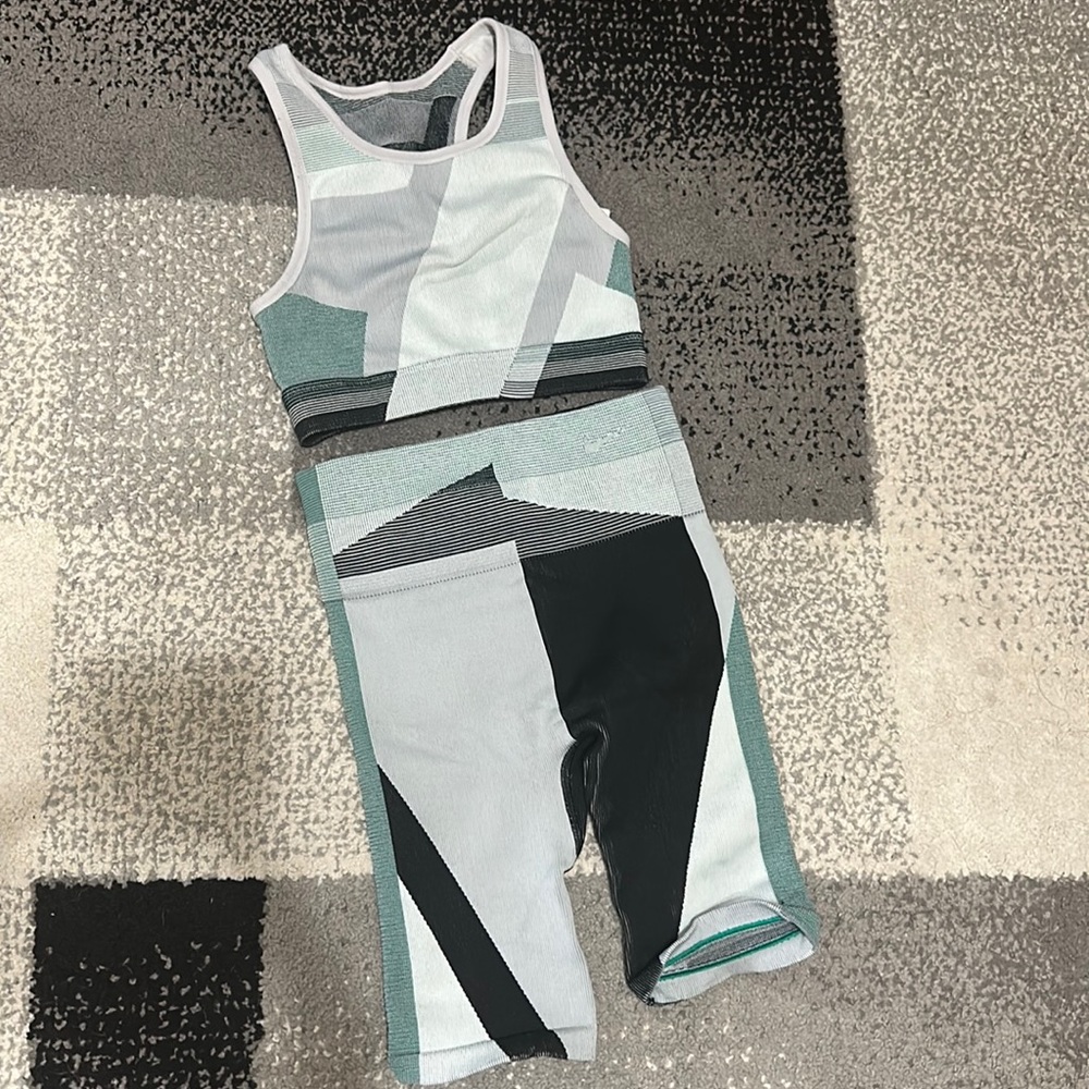 Nike activewear